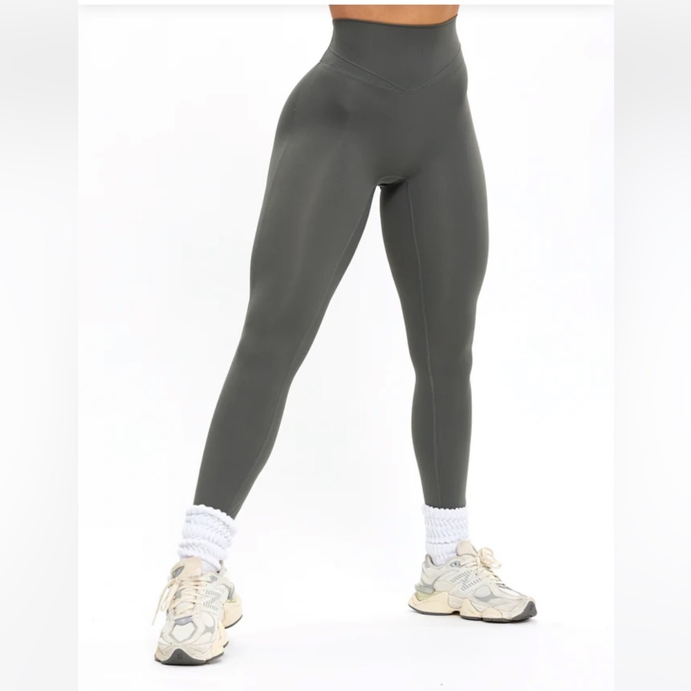 BuffBunny Everyday Airbrush Legging